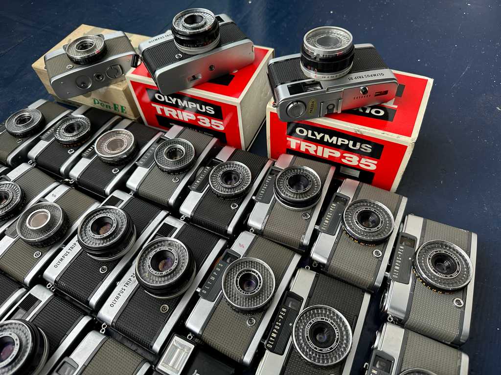 Lot of 50+ Olympus PEN and TRIP 35 - Image 7